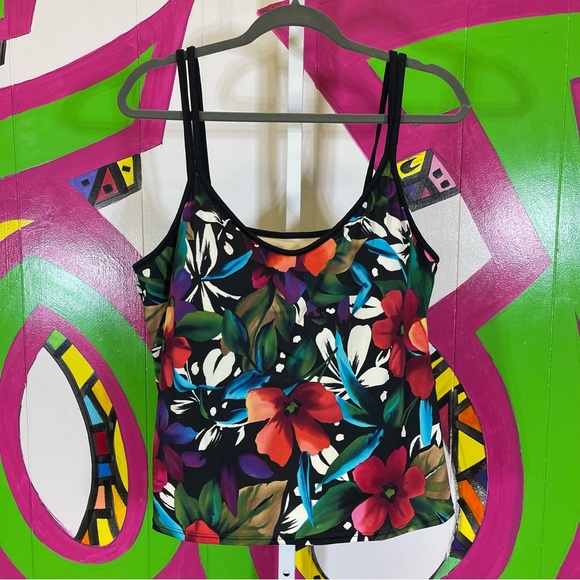 White Stag, Floral Swim Tank. Size 3X (22/24). In excellent condition! - Picture 1 of 6